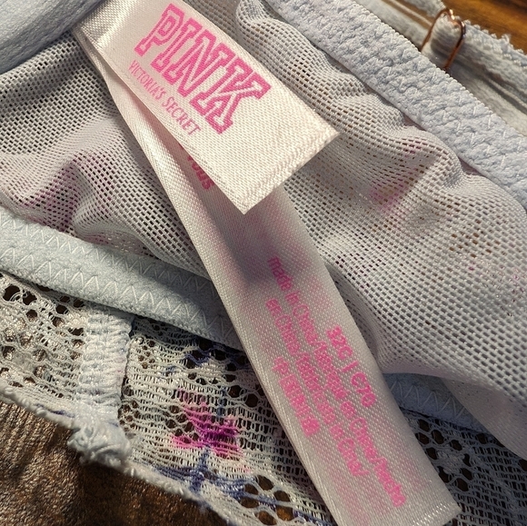 PINK Victoria’s Secret Date Push Up Lace & Floral Satin Size 32C - Picture 11 of 16